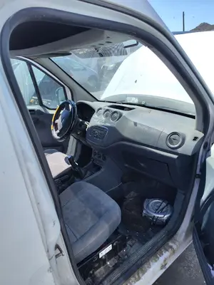 Foto de GOMAS CONTORNO PUERTA FORD TRANSIT CONNECT (TC7) 1.8 TDCi CAT (90 CV / 66 KW)
