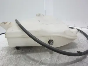 Foto de DEPOSITO LIMPIA PORSCHE CAYENNE (TIPO 92A) referencia 7P0955453 foto 4