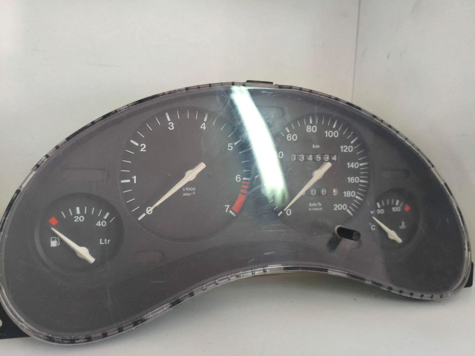 Foto de CUADRO INSTRUMENTOS OPEL CORSA B referencia 81117906