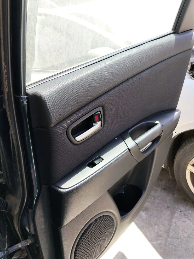 Foto de MANETA INTERIOR TRASERA DERECHA MAZDA 3 BERLINA (BK) 1.6 16V CAT (105 CV / 77 KW)