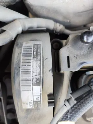 Foto de MOTOR COMPLETO SKODA YETI (5L)(2009) 2.0 TDI (110 CV / 81 KW) referencia CFH foto 5