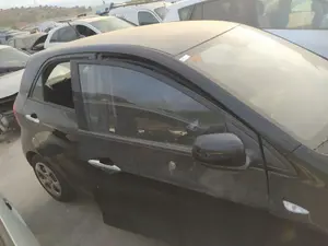 Foto de PUERTA TRASERA DERECHA KIA PICANTO (TA) 1.0 CAT (65 CV / 48 KW) referencia 770041Y020