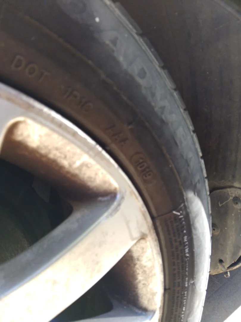 Foto de PASO RUEDA TRASERO DERECHO VOLKSWAGEN PASSAT BERLINA (3B3) 1.9 TDI (131 CV / 96 KW)