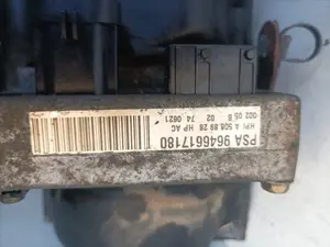 Foto de BOMBA DIRECCION PEUGEOT 307 (S1)(04.2001) 2.0 16V CAT (136 CV / 100 KW) referencia 9646617180 foto 2