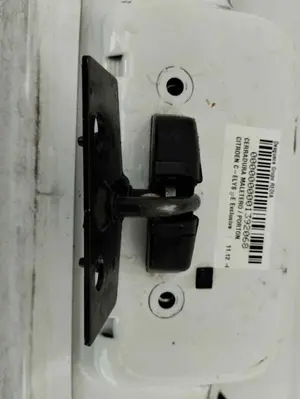 Foto de CERRADURA MALETERO / PORTON CITROEN C-ELYSÉE 1.6 HDi FAP (92 CV / 68 KW) foto 2