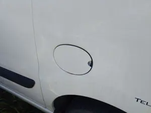 Foto de TAPA EXTERIOR COMBUSTIBLE CITROEN JUMPY 1.6 16V HDi (90 CV / 66 KW)