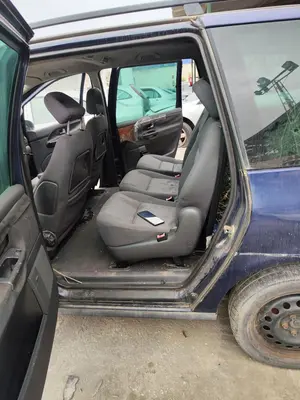 Foto de GOMAS CONTORNO PUERTA VOLKSWAGEN SHARAN (7M6/7M9) 1.9 TDI (116 CV / 85 KW)