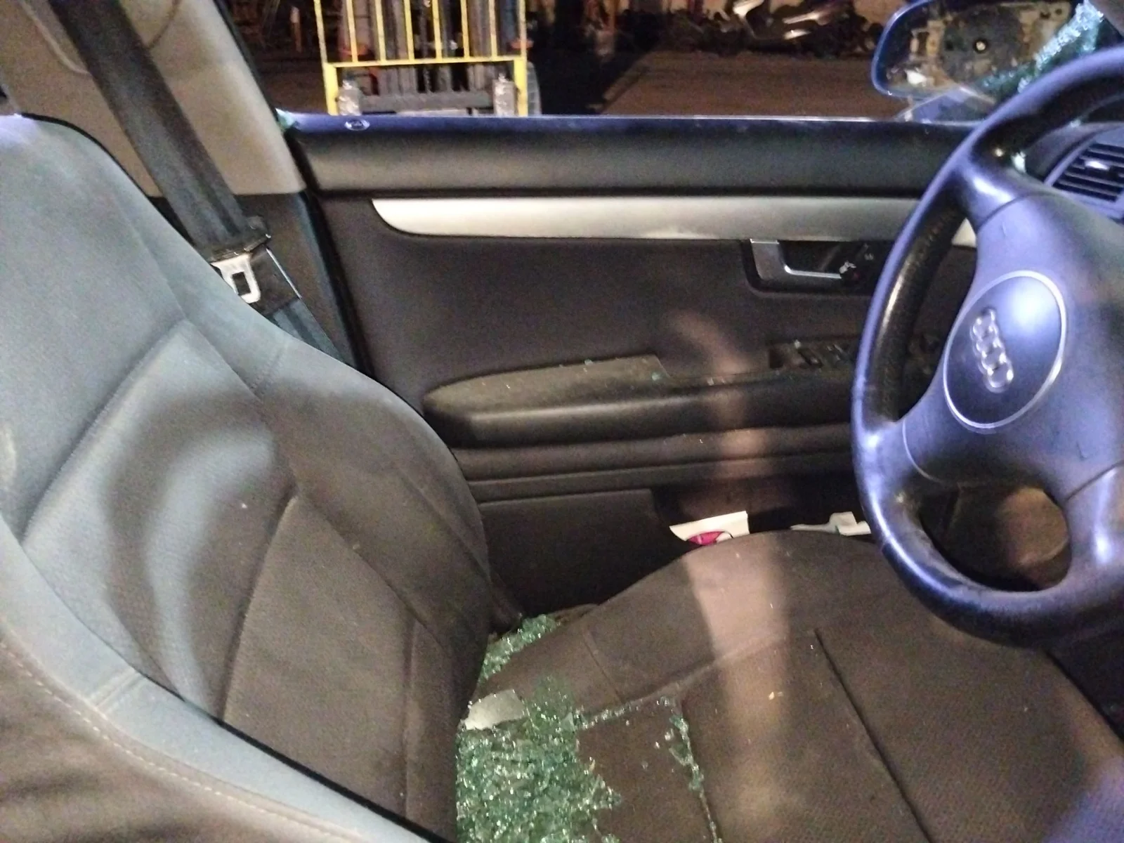 Foto de ELEVALUNAS DELANTERO IZQUIERDO AUDI A4 BERLINA (8E)