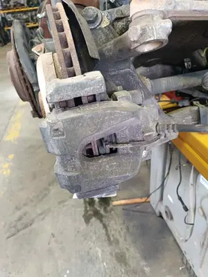 Foto de PINZA DE FRENO DELANTERA DERECHA BMW SERIE 7 (F01/F02) 3.0 Turbodiesel (313 CV / 230 KW)