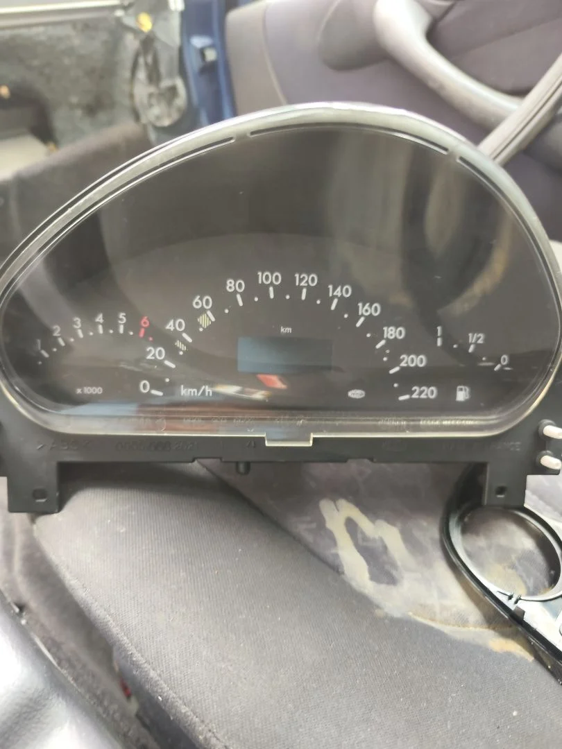 Foto de CUADRO INSTRUMENTOS MERCEDES-BENZ CLASE A (BM 168) 1.4 CAT (82 CV / 60 KW)