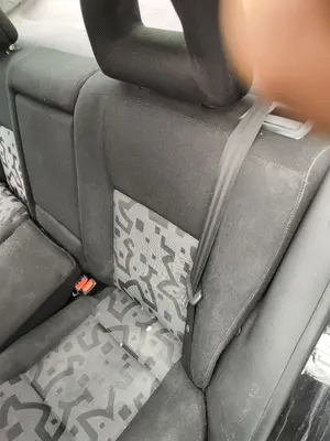 Foto de ASIENTOS TRASERO IZQUIERDO VOLKSWAGEN BORA BERLINA (1J2)(1998) 1.9 TDI (110 CV / 81 KW) foto 2