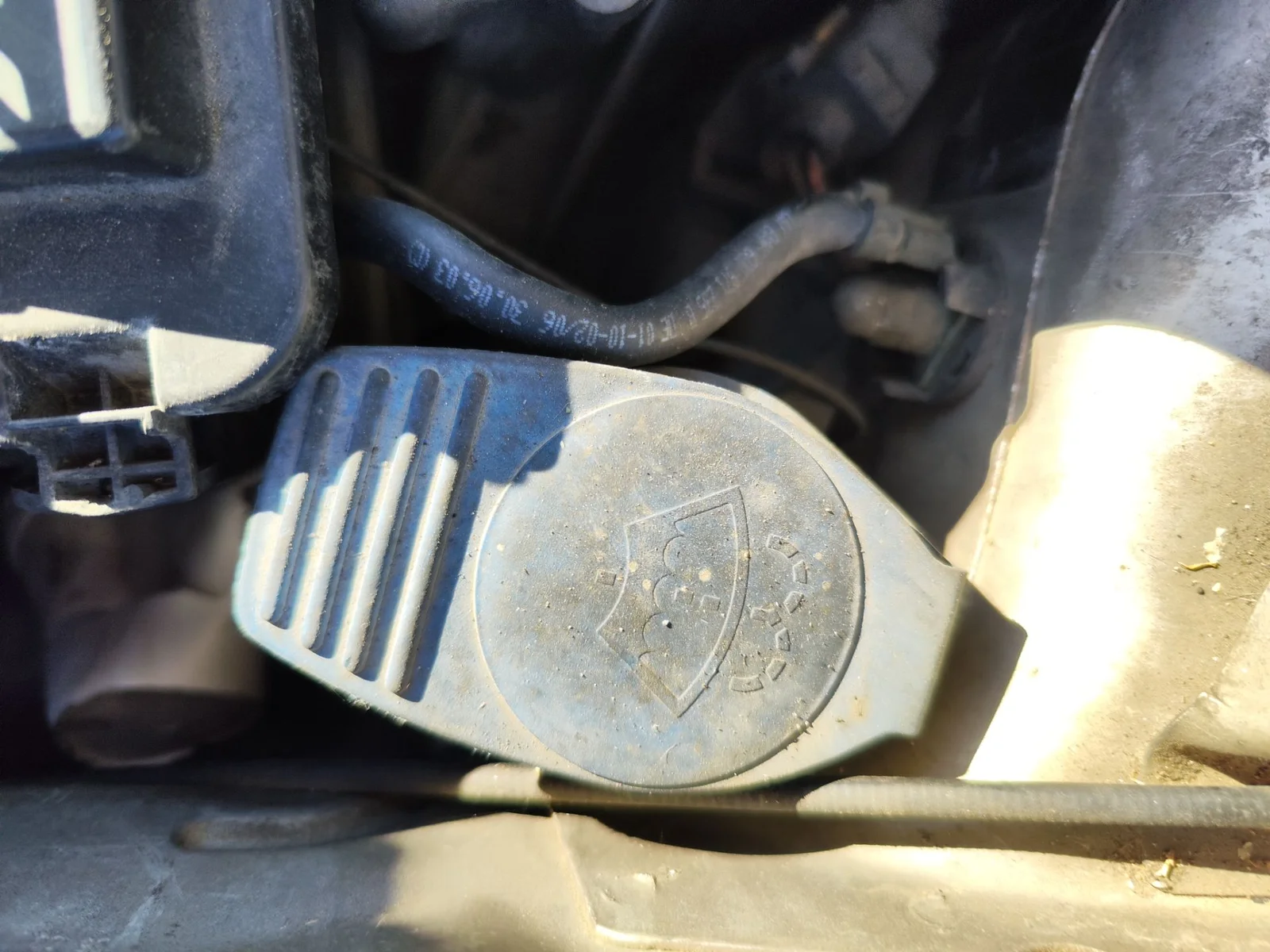 Foto de DEPOSITO LIMPIA SEAT CORDOBA BERLINA (6L2) 1.9 TDI (131 CV / 96 KW)