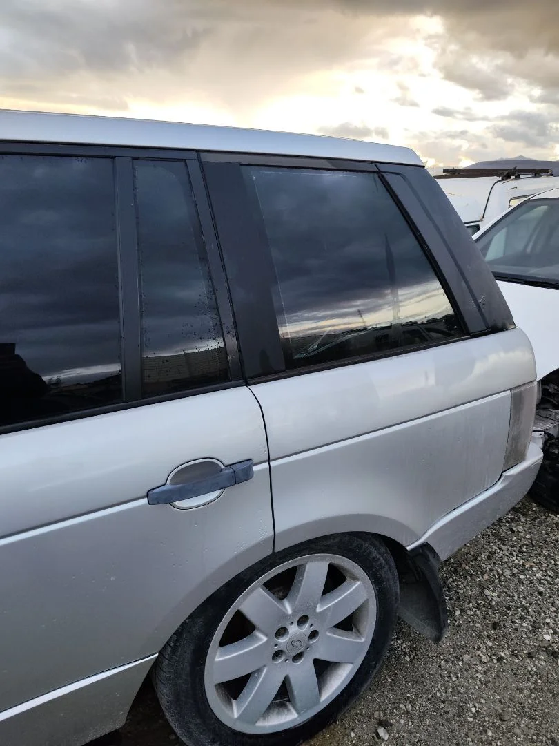 Foto de LUNA CUSTODIA TRASERA IZQUIERDA LAND ROVER RANGE ROVER (LM) 4.4 V8 CAT (306 CV / 225 KW)