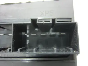 Foto de CAJA RELES / FUSIBLES SEAT IBIZA (6L1) 1.9 SDI (64 CV / 47 KW) referencia 6Q1937049D foto 6