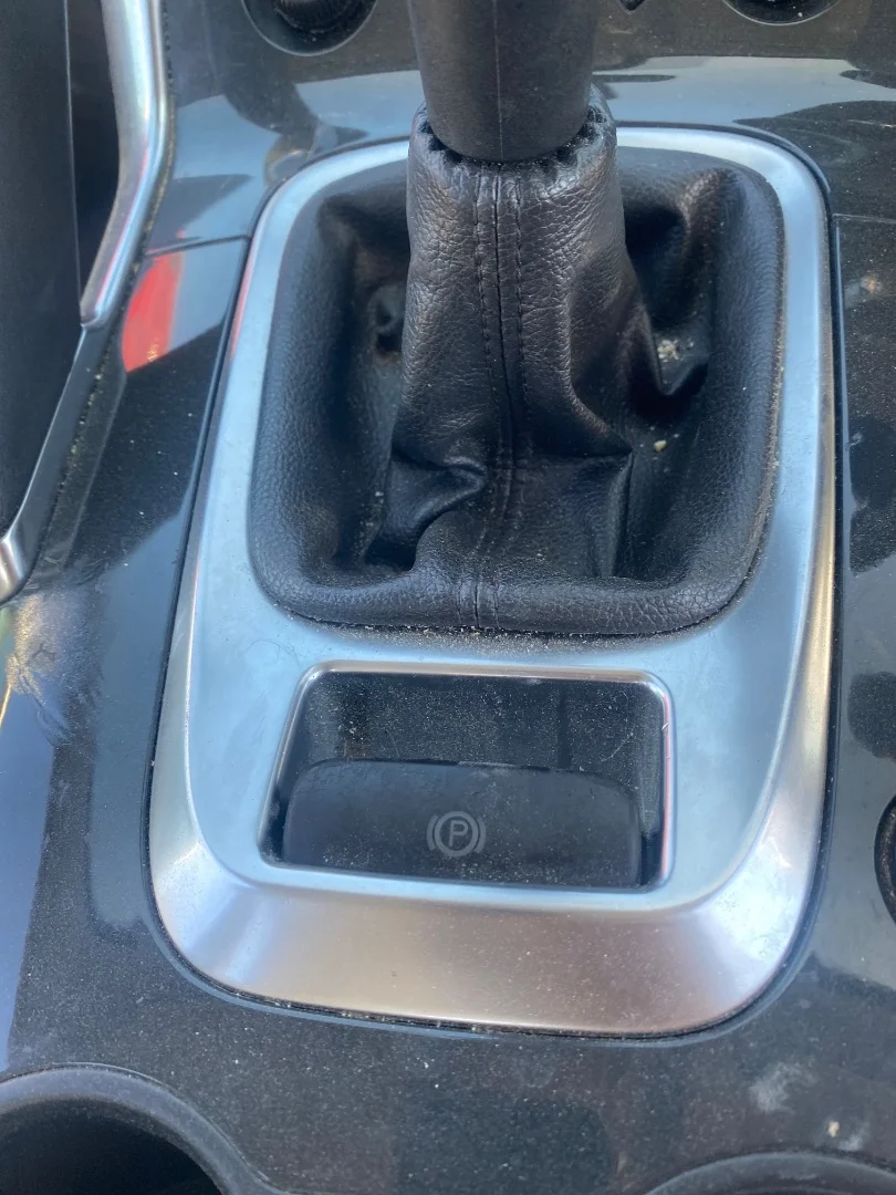 Foto de FRENO DE MANO ELECTRICO PEUGEOT 3008 1.6 16V (120 CV / 88 KW)