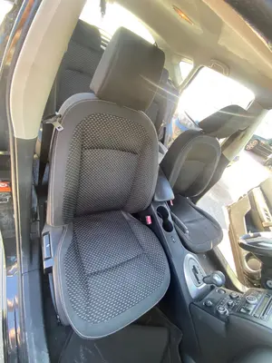 Foto de ASIENTO DELANTERO DERECHO NISSAN QASHQAI (J10) 2.0 16V CAT (141 CV / 104 KW)