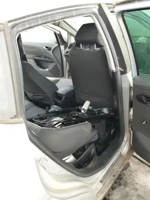 Foto de GOMAS CONTORNO PUERTA SEAT ALTEA (5P1) 1.9 TDI (105 CV / 77 KW)