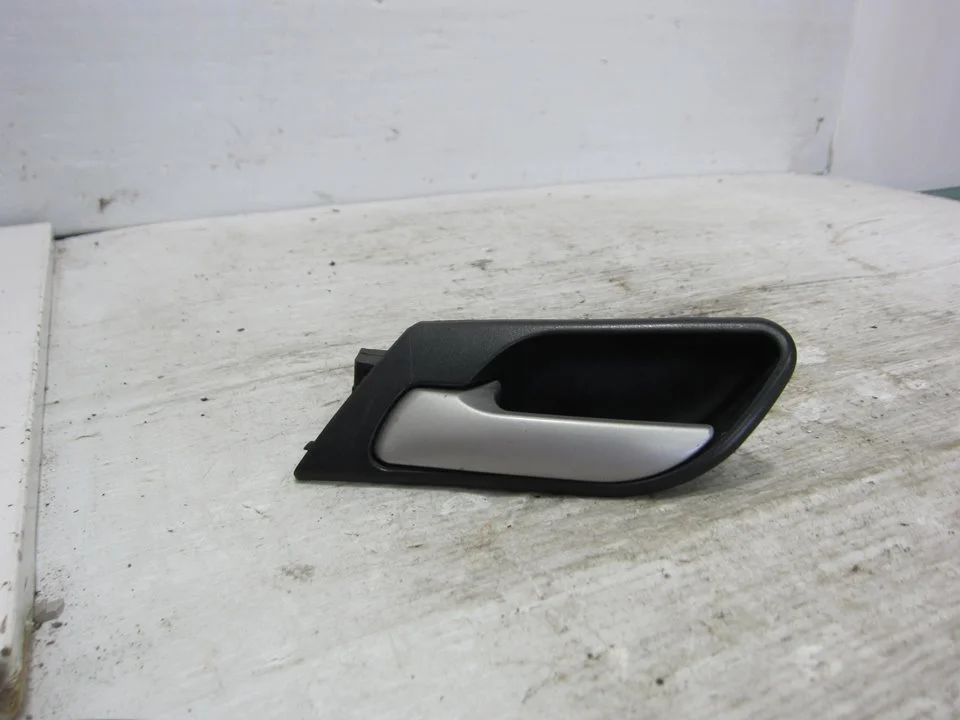 Foto de MANETA INTERIOR DELANTERA IZQUIERDA BMW SERIE X5 (E53) 3.0 24V CAT (231 CV / 170 KW) referencia 8408565