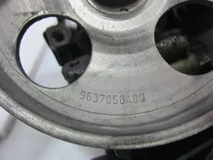 Foto de BOMBA DIRECCION PEUGEOT 206 + 1.1 (60 CV / 44 KW) referencia 9637058480 foto 3