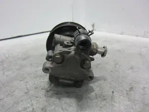 Foto de BOMBA DIRECCION VOLKSWAGEN GOLF IV BERLINA (1J1)(10.1997) 1.6 16V (105 CV / 77 KW) referencia 1J0422154B foto 3