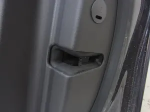 Foto de CERRADURA PUERTA DELANTERA DERECHA AUDI A6 BERLINA (4F2) 4.2 V8 40V (335 CV / 246 KW)