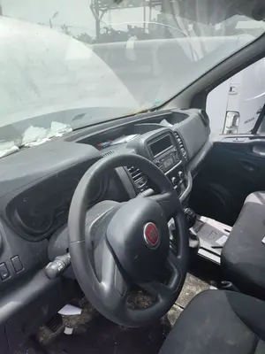 Foto de VOLANTE FIAT TALENTO FURGÓN (296) 2.0 Turbodiesel Ecojet (119 CV / 88 KW) referencia 6000618375