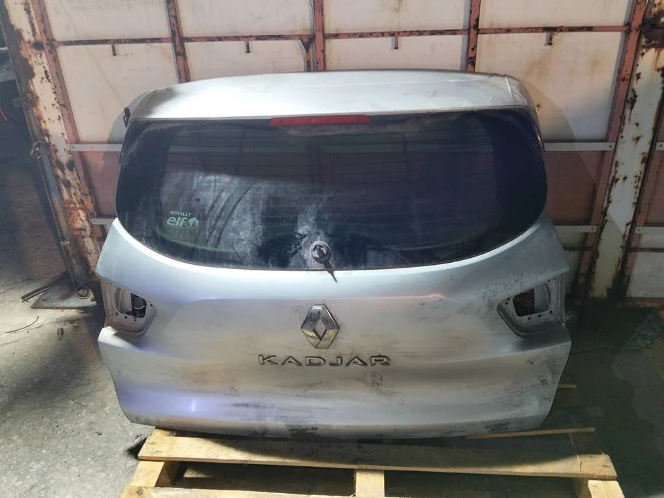 Foto de PORTON TRASERO RENAULT KADJAR 1.3 TCE (159 CV / 117 KW) referencia 901002847R