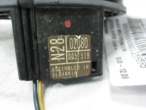 Foto de MANDO MULTIFUNCION TOYOTA AURIS (E15) 1.4 Turbodiesel CAT (90 CV / 66 KW) referencia 8924502040 foto 8