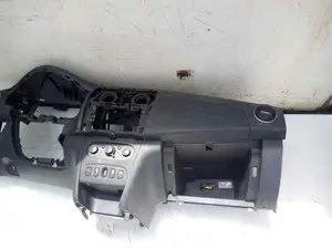 Foto de SALPICADERO DACIA LOGAN II 1.5 dCi Diesel FAP CAT (90 CV / 66 KW) foto 5