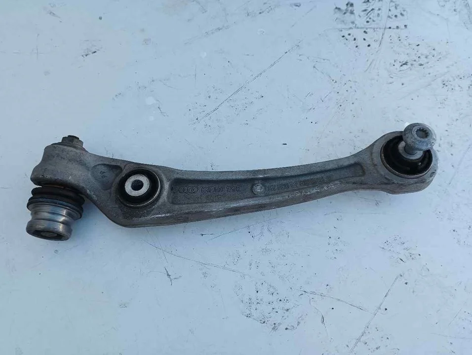 Foto de BRAZO SUSPENSION INFERIOR DELANTERO DERECHO PORSCHE MACAN (95BA) referencia 8K0407156C