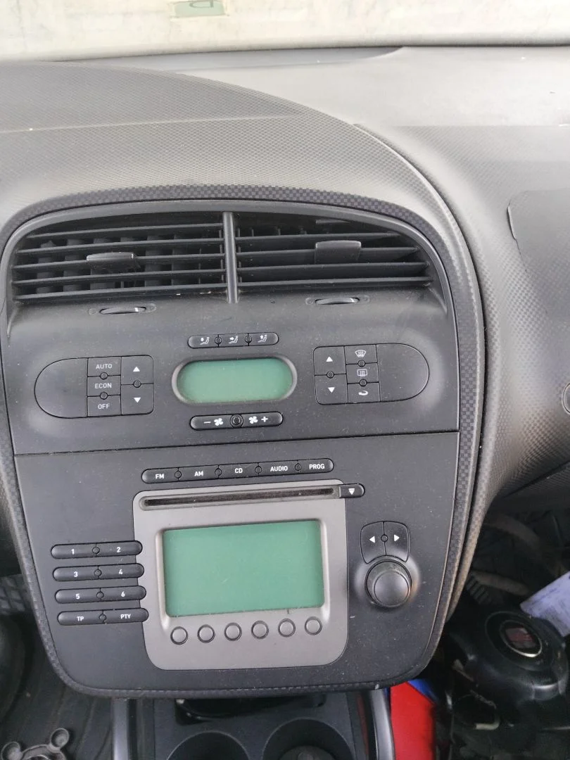 Foto de CONSOLA CENTRAL SEAT ALTEA (5P1) 1.9 TDI (105 CV / 77 KW)