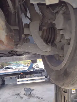 Foto de BRAZO SUSPENSION DELANTERO IZQUIERDO ALFA ROMEO 159 (140) 1.9 JTD (M) 16V CAT (150 CV / 110 KW)