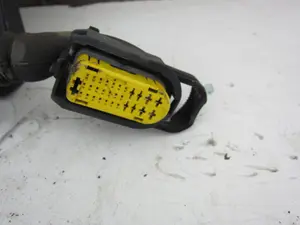 Foto de PUERTA TRASERA IZQUIERDA RENAULT SCENIC III (JZ) 1.6 dCi Diesel FAP (131 CV / 96 KW) foto 9