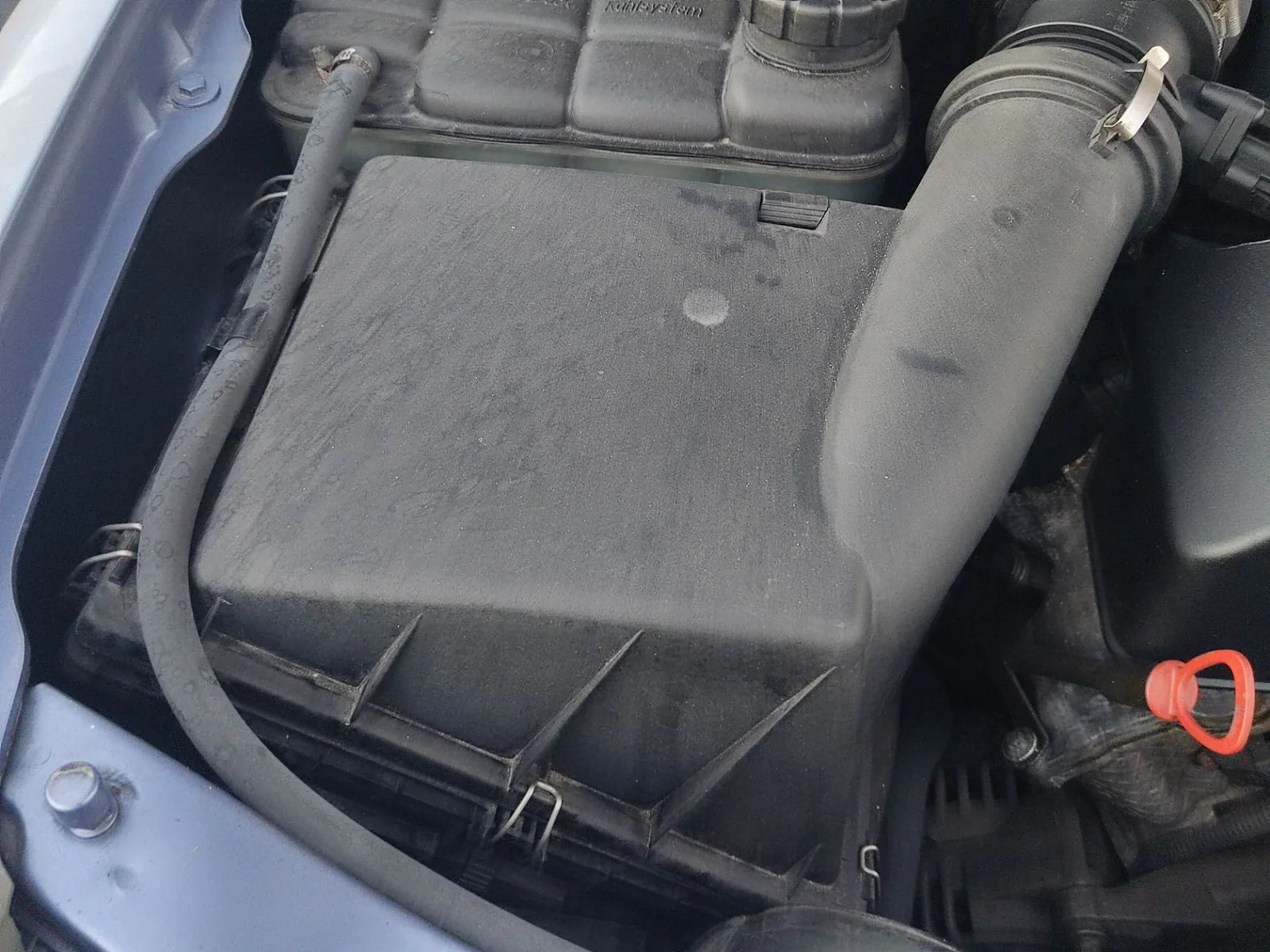 Foto de CAJA FILTRO AIRE MERCEDES-BENZ CLK (BM 208) CABRIO 3.2 V6 18V CAT (218 CV / 160 KW) referencia A1120900701