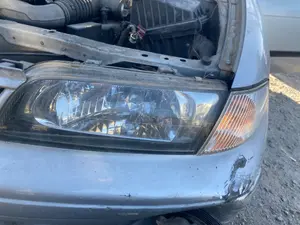 Foto de FARO IZQUIERDO NISSAN ALMERA (N15) 2.0 Diesel (75 CV / 55 KW)