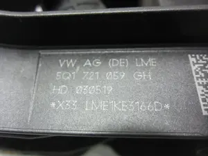 Foto de PEDAL EMBRAGUE VOLKSWAGEN GOLF VII BERLINA (BQ1/BE2) 1.6 TDI (116 CV / 85 KW) referencia 5Q1721059GH foto 2