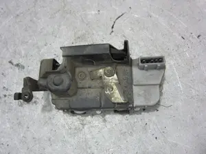 Foto de CERRADURA PUERTA TRASERA IZQUIERDA CITROEN XSARA BERLINA 1.9 Diesel (69 CV / 51 KW) referencia 913769 foto 4