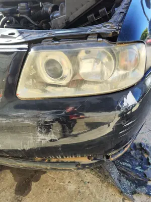 Foto de FARO IZQUIERDO AUDI A3 (8L) 1.6  (102 CV / 75 KW) referencia 8L0941003AF