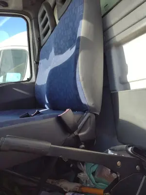 Foto de PALANCA FRENO IVECO DAILY FURGÓN 2.3 Diesel (97 CV / 71 KW)