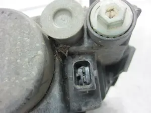 Foto de FARO ANTINIEBLA DERECHO JAGUAR XJ 4.0 CAT (320 CV / 235 KW) referencia 1NA23601002 foto 4