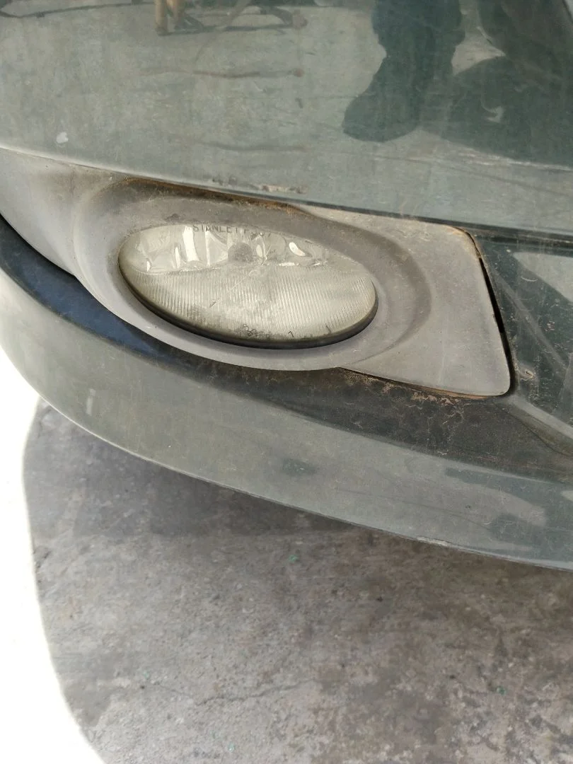 Foto de FARO ANTINIEBLA DERECHO MAZDA 3 BERLINA (BK) 1.6 16V CAT (105 CV / 77 KW) referencia BP4K-51-680C