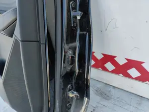 Foto de PUERTA TRASERA IZQUIERDA MERCEDES-BENZ CLASE GLE (BM 292) COUPE 3.0 CDI CAT (258 CV / 190 KW) foto 6