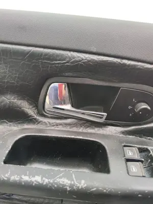 Foto de MANETA INTERIOR DELANTERA IZQUIERDA VOLKSWAGEN SHARAN (7M6/7M9) 1.9 TDI (116 CV / 85 KW) referencia 7M3837113D FKZ