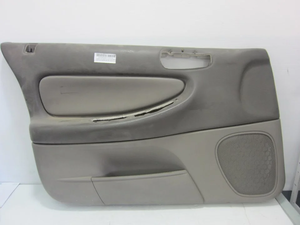 Foto de GUARNECIDO PUERTA DELANTERA IZQUIERDA CHRYSLER SEBRING JR 41 BERLINA 2.7 CAT (203 CV / 149 KW)