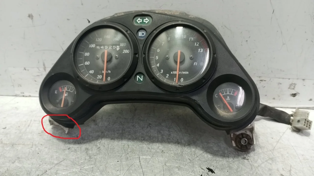 Foto de CUADRO INSTRUMENTOS HONDA CBR 125R 125 cm3 - 10 kW G-CAT (14 CV / 10 KW) referencia HP0730001