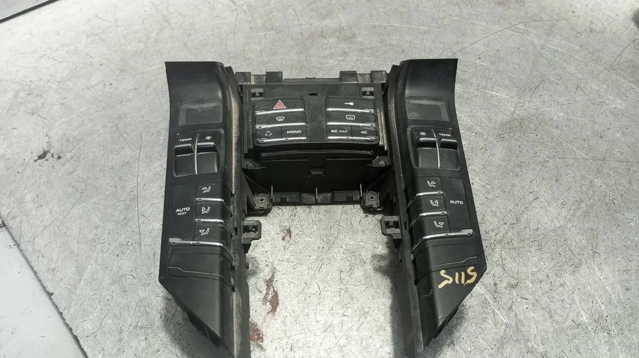 Foto de MANDO MULTIFUNCION PORSCHE CAYENNE (TIPO 92A) 3.6 CAT (299 CV / 220 KW) referencia 7P5907040Q