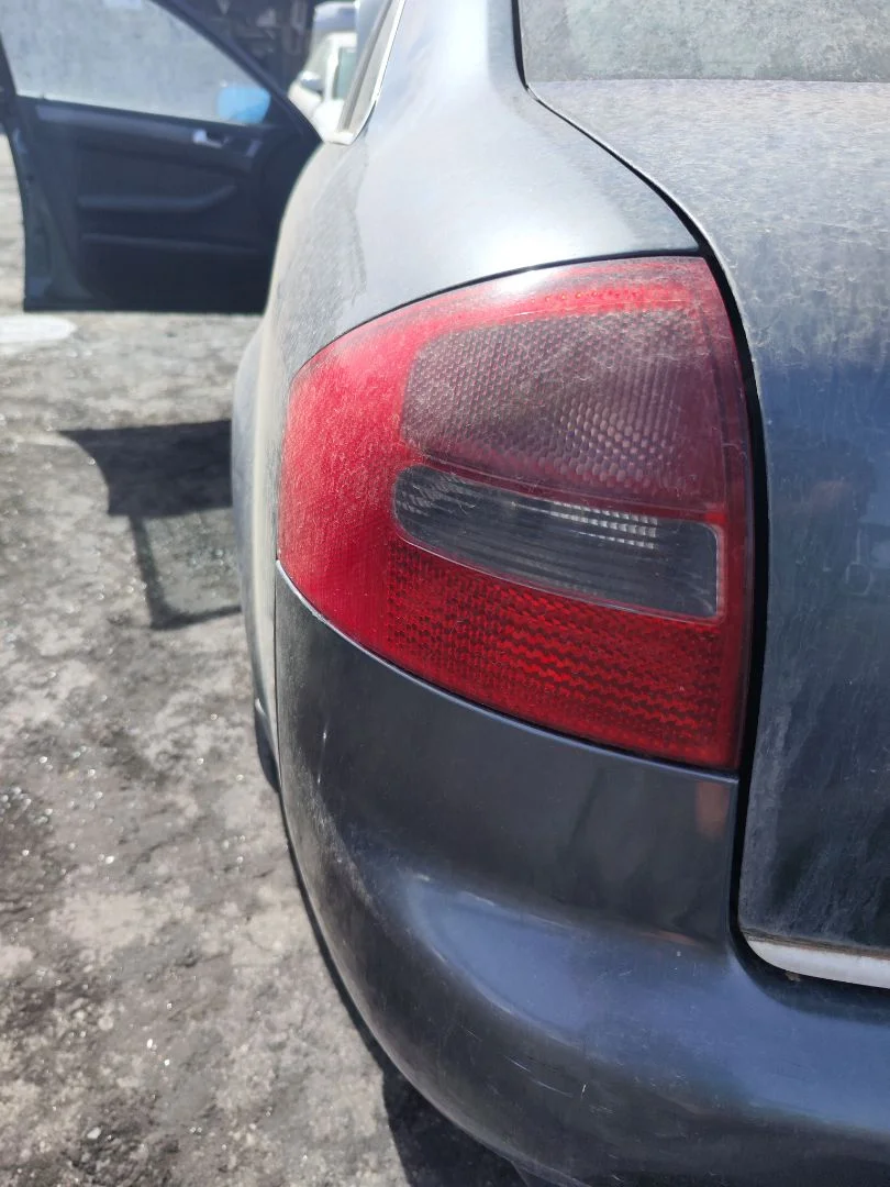 Foto de PILOTO TRASERO IZQUIERDO AUDI A6 BERLINA (4B2) 2.5 V6 24V TDI (180 CV / 132 KW) referencia 4B5945095B