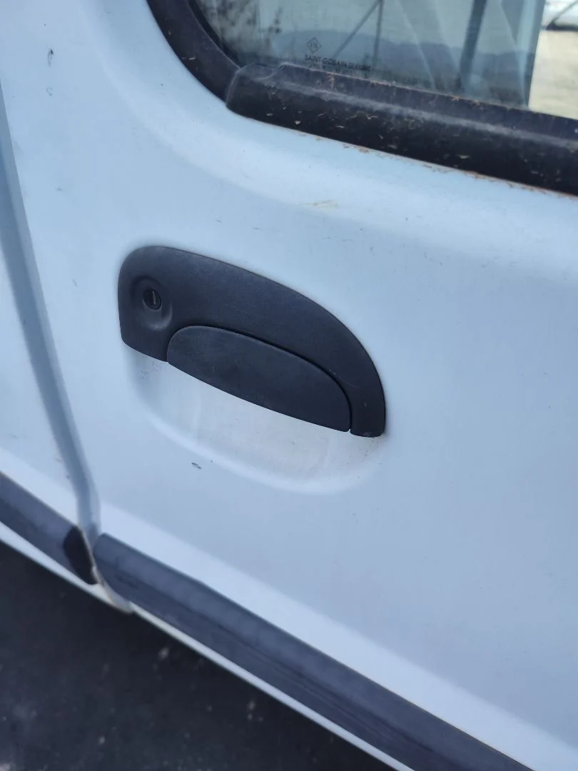 Foto de MANETA EXTERIOR DELANTERA DERECHA RENAULT KANGOO I (F/KC0) 1.9 dCi Diesel CAT (84 CV / 62 KW) referencia 8200107368