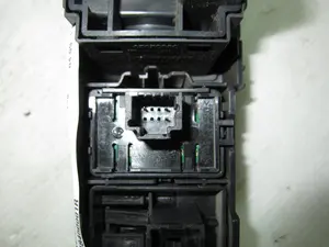 Foto de MANDO REGULACION FAROS RENAULT SCENIC III (JZ) 1.5 dCi Diesel (106 CV / 78 KW) referencia 648450001R foto 2