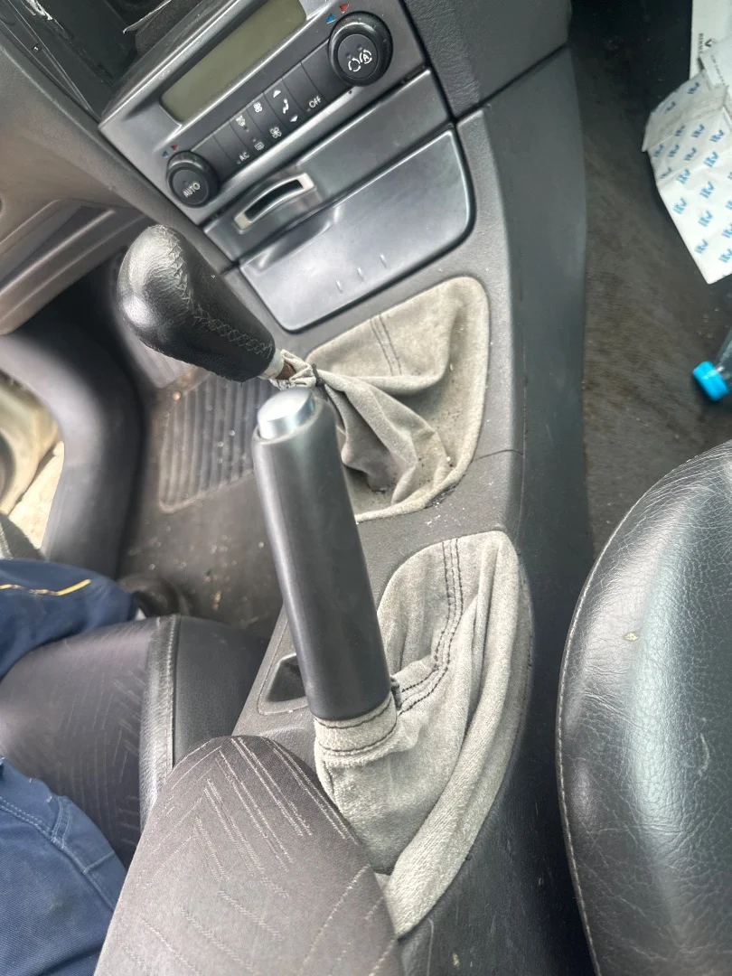 Foto de PALANCA FRENO RENAULT LAGUNA II (BG0) 2.0 (135 CV / 99 KW) referencia 8200702531